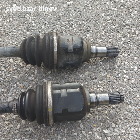 Полуоски Toyota Corolla Verso 2009 - vvt-i