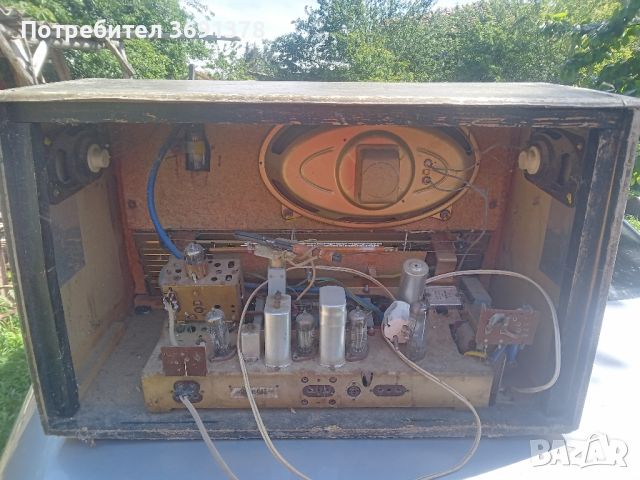Лампово радио, снимка 4 - Антикварни и старинни предмети - 45492778