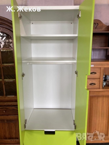 Двукрилен гардероб, снимка 2 - Гардероби - 52502021