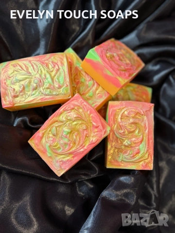 Домашен сапун с аромат на печена ябълка 🍎🍊портокал и канела, снимка 6 - Козметика за тяло - 52567619