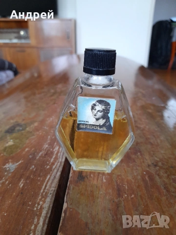 Стар одеколон Spidola