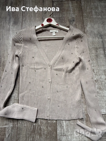 Нова бежова nude цвят модерна жилетка рипс с блестящи камъчета кристали , снимка 5 - Жилетки - 43051475