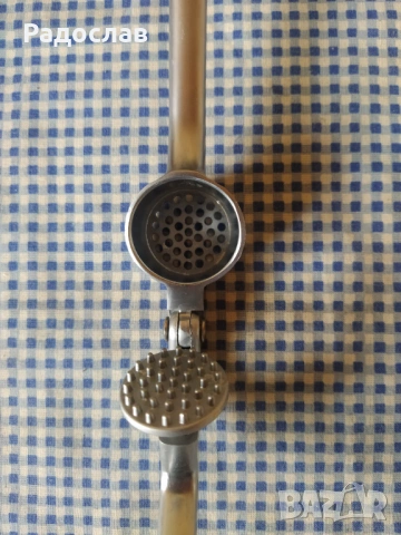 DUKA преса за чесън , снимка 4 - Прибори за хранене, готвене и сервиране - 53202759