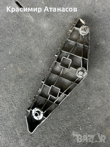 52535-05050. Държач водач предна броня десен за Тойота Авенсис T27. Седан комби. 2016-2019г, снимка 2 - Части - 54117250