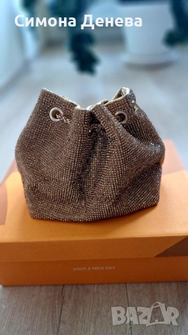 Мини дамска чанта с кристали, снимка 3 - Чанти - 54177206