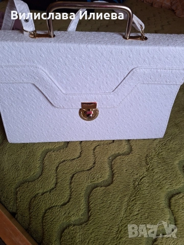 Дамска чанта