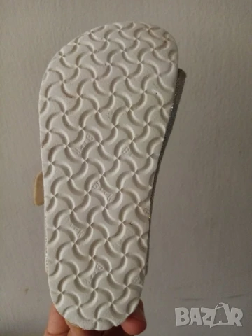 Детски сандали / чехли  Birkenstock Metallic номер 27, снимка 6 - Детски сандали и чехли - 51022263