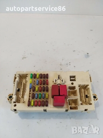 Кутия с предпазители за Citroen/Peugeot/Fiat (2002-2006) 1349511080