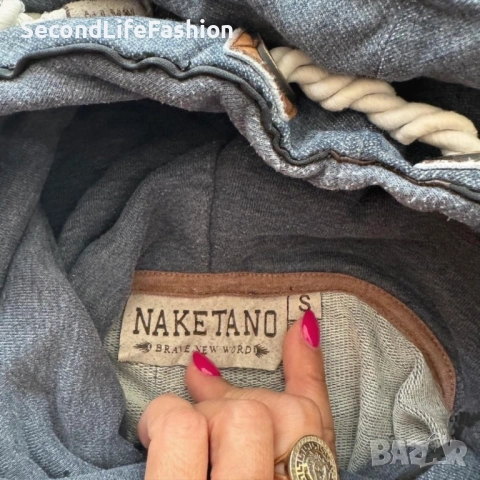 Дамски пуловер с качулка Naketano, размер S син с качулка, снимка 2 - Блузи с дълъг ръкав и пуловери - 53203219