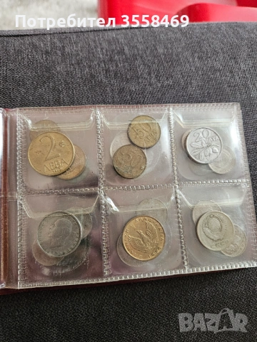 Класьор със 63 бр. български  и чуждестранни монети, снимка 11 - Нумизматика и бонистика - 53284731