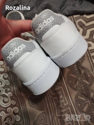 Сникърси Adidas , снимка 4 - Маратонки - 46390474