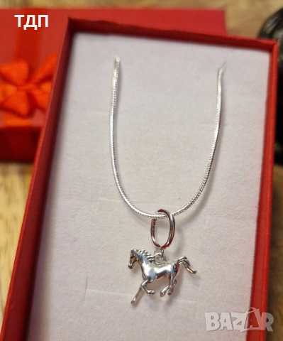 Нежно колие с конче "Свободен дух " , снимка 2 - Колиета, медальони, синджири - 52891670