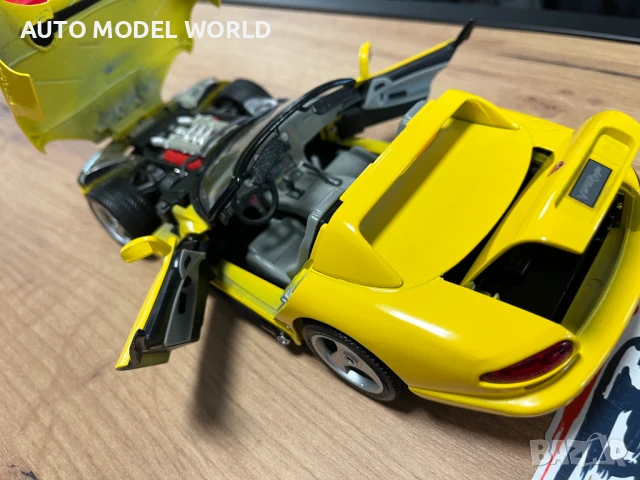 Метална колекционерска колички BBURAGO DODGE VIPER SRT CAbrio 1:18, снимка 4 - Колекции - 51020614