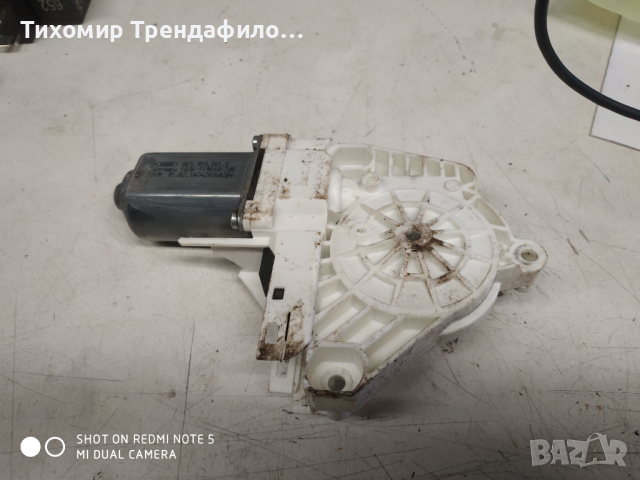 Предно ляво моторче ел стъклоAUDI A4 8K5, B8 Front Left Door Window motor 8K0959801, 8K0 959 801, снимка 3 - Части - 45070606