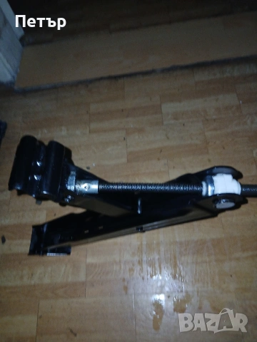 Крик Г-образен Фв транспортер Т4 дока нов, снимка 2 - Аксесоари и консумативи - 54063707