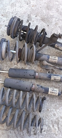 амортисьори пружини бмв е91 320д 163кс bmw e91, снимка 7 - Части - 53663741