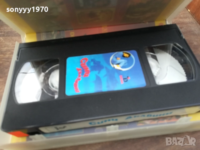 СИНИ ДЪЛБИНИ-ORIGINAL VHS VIDEO TAPE 2210252009, снимка 13 - Други жанрове - 52146777