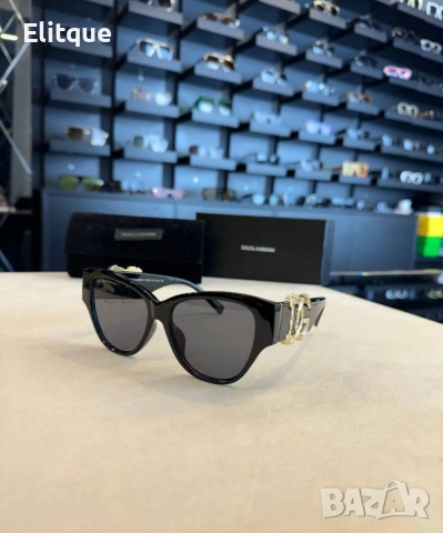 очила с черен обикновен калъф и ув защита dolce gabbana 
