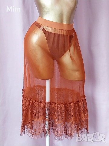 QU STYLE M/L Прозрачна пола с дантела , снимка 2 - Поли - 53346234