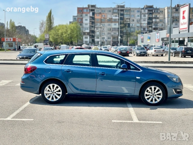 Opel Astra 2.0 CDTI, снимка 4 - Автомобили и джипове - 54218212