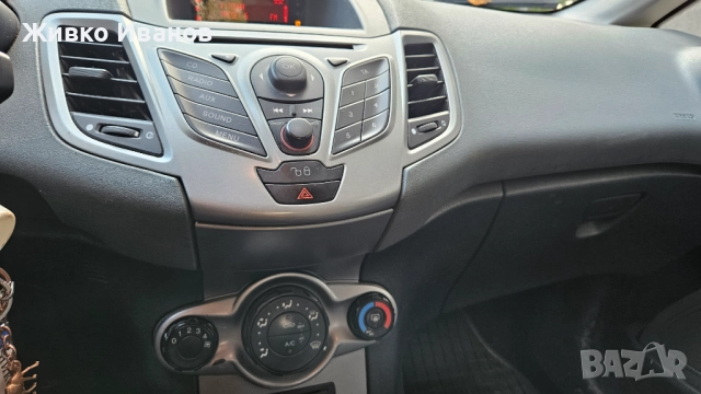 Форд Фиеста, снимка 7 - Автомобили и джипове - 52648278