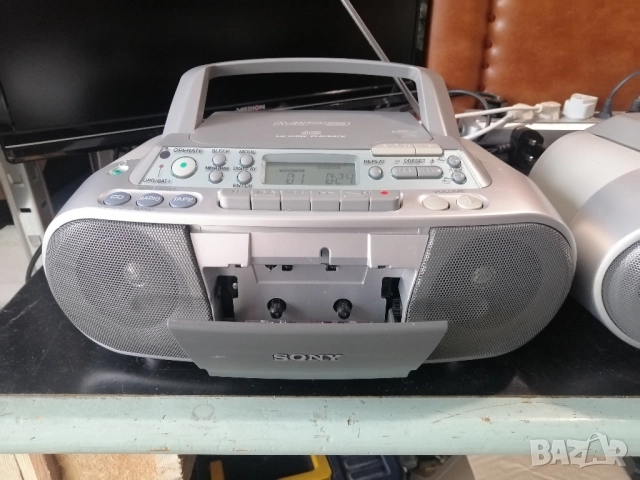 Музикална система SONY CFD-S03CP, снимка 12 - Аудиосистеми - 51577842