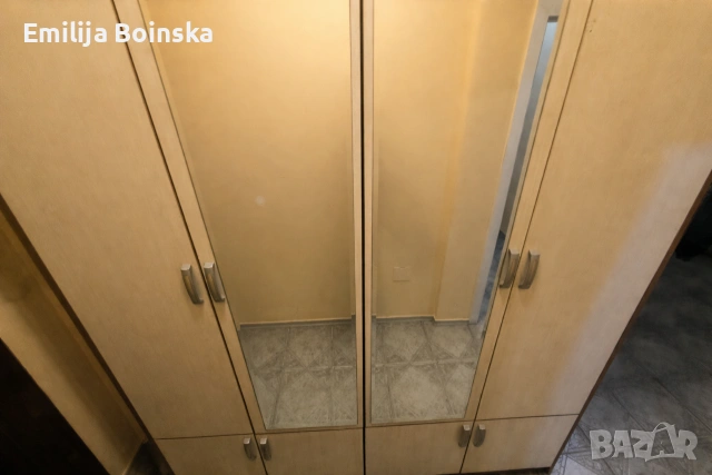 Голям гардероб с огледала – 240 см височина / 180 см ширина, снимка 4 - Шкафове - 53955525