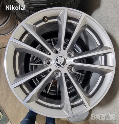 ОРИГИНАЛНИ Джанти 17" 5х112 ET27, 7.5J и летни гуми 215/50/17 