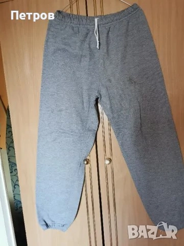 Дамски спортен комплект в 3 бр. различни модели светло сиво.Размер М.Нови., снимка 3 - Спортни екипи - 49422579