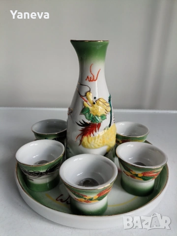 Порцеланов , китайски комплект за ракия с декорация от дракони. , снимка 2 - Декорация за дома - 53360445