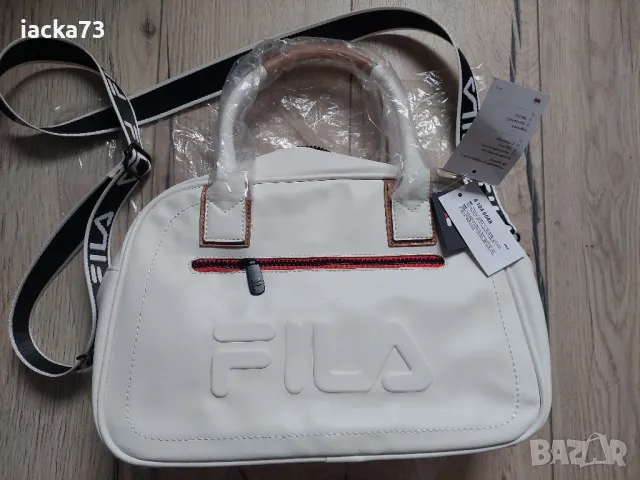 Нова чанта Fila , снимка 3 - Чанти - 47326300