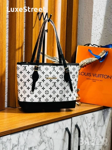 Michael Kors ⚜️ Дамски Чанти , снимка 9 - Чанти - 53458500