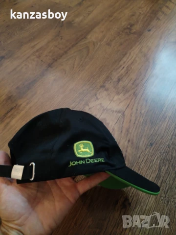 john deere cap - страхотна шапка 100% оригинал отлично състояние универсален размер, снимка 4 - Шапки - 51203582