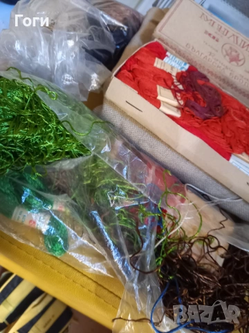 Конци за бродерия чисто нови , снимка 2 - Гоблени - 53112332