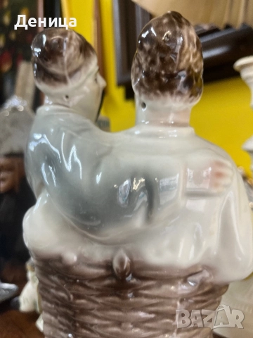 Порцеланова бутилка СССР Височина-26 см Цена-60 лв/30.68€, снимка 5 - Други - 52500023