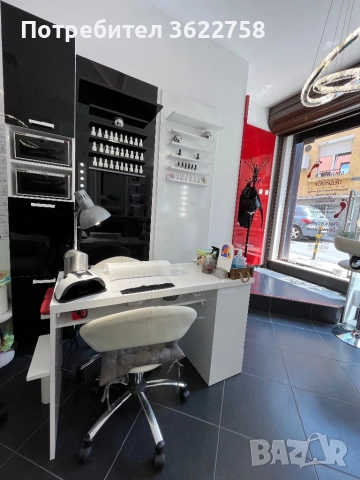 Луксозен салон отдава под наем работно място за маникюрист