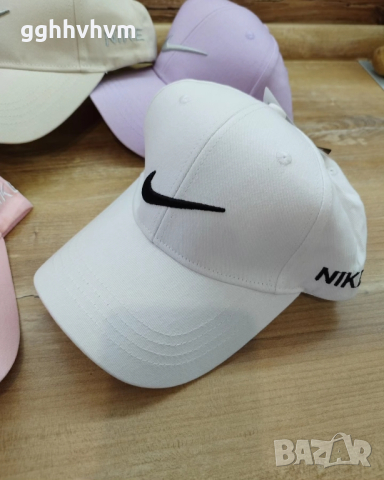 шапки на nike в 4 цвята, снимка 2 - Шапки - 45007894