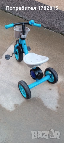 Триколка , снимка 3 - Детски велосипеди, триколки и коли - 54091809