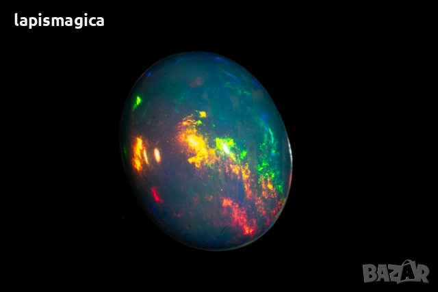 Етиопски опал 0.82ct 9x7mm овален кабошон