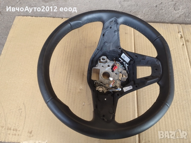 Кожен волан Volkswagen golf 8 оригинален, снимка 4 - Части - 51483425