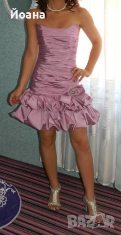 Продавам бална рокля в цвят пепел от рози с обувки, снимка 2 - Рокли - 52639205