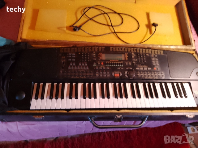 :Разпродажба на музикални инструменти поради прекратяване на музикална дейност: