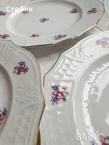 Комплект порцеланови чинии, снимка 7 - Антикварни и старинни предмети - 50237202