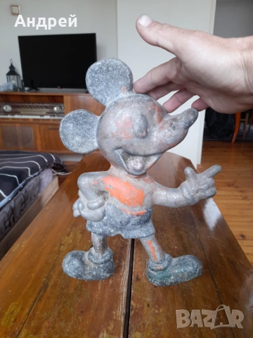 Стара метална отливка Мики Маус, снимка 2 - Други ценни предмети - 54291013