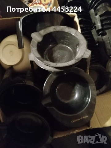 Купички ,четки и пелерини за боядисване на коса