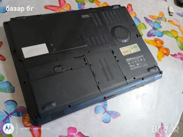 лаптоп асус 17, снимка 3 - Лаптопи за работа - 54299993