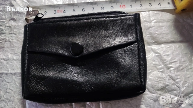 Кожен портфейл за ключове и монети.