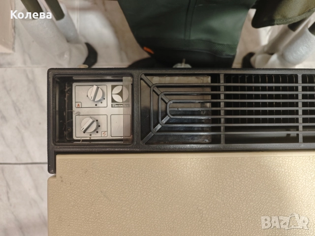 Хладилници на 12 V, 220 V и газ, снимка 6 - Хладилни чанти - 52548269