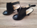 Чисто нови черни сандали на ток, снимка 1 - Сандали - 45019136