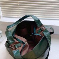 Зелена голяма чанта от мека екокожа, снимка 3 - Чанти - 45481229